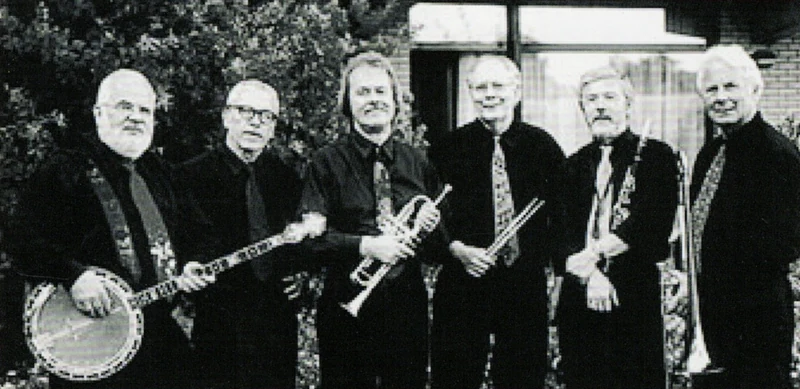 Historisches Bandfoto der Omega Jazzband aus dem Septemberprogramm 2008